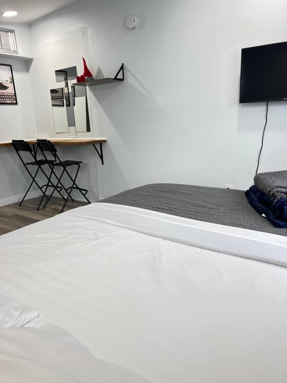 Work, Rest And Play: Wifi, Tv And Backyard Bliss Daire North Miami Beach Dış mekan fotoğraf